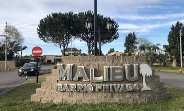 Lote en venta en el Barrio Malibu Canning