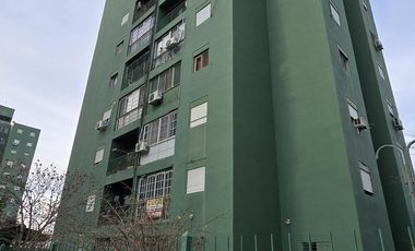 Venta departamento 3 ambientes con balcón en Lanús Este