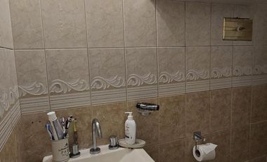 Venta departamento 3 ambientes con balcón en Lanús Este