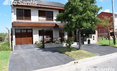 Magnífico chalet 6 ambientes - Impecable estado - Colinas de P. Ramos