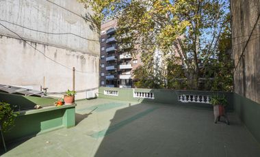 Casa de 2 dormitorios en venta con patio y terraza parrillero Echesortu Rosario Centro