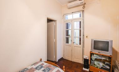 Casa de 2 dormitorios en venta con patio y terraza parrillero Echesortu Rosario Centro