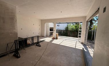 Duplex 3 dormitorios Housing con Seguridad Zona Sur