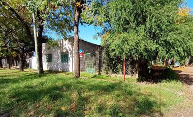 Casa a refaccionar sobre esquina