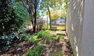 Casa a refaccionar sobre esquina