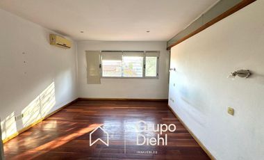 Casa amplia de 5 dormitorios EN VENTA, en Cerro de las Rosas, Zona Norte