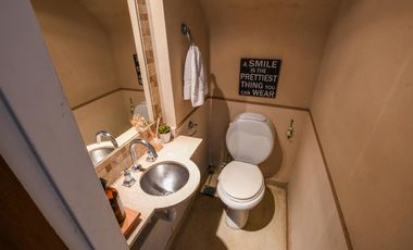 Casa de 4 dormitorios en venta parrillero galería jardín Fisherton