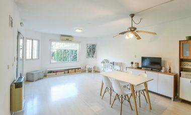 Casa de 4 dormitorios en venta parrillero galería jardín Fisherton