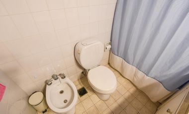 Casa de 4 dormitorios en venta parrillero galería jardín Fisherton