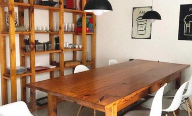 Espectacular Casa de Corte Antiguo reciclada en su totalidad en la mejor cuadra de Escalada!!