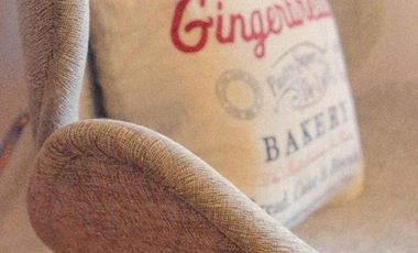 Espectacular Casa de Corte Antiguo reciclada en su totalidad en la mejor cuadra de Escalada!!