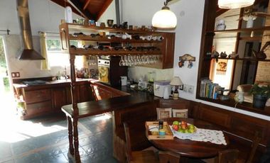 Espectacular Chalet estilo Country - Bo. Abierto Green Hills - Maschwitz - Escobar