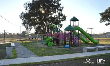 EcoPueblo Alvear - Todos los servicios - Apto comercial - Avenida principal