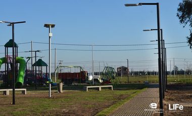 EcoPueblo Alvear - Todos los servicios - Apto comercial - Avenida principal