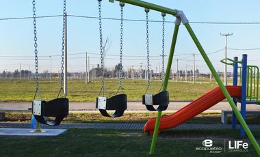 EcoPueblo Alvear - Todos los servicios - Apto comercial - Avenida principal