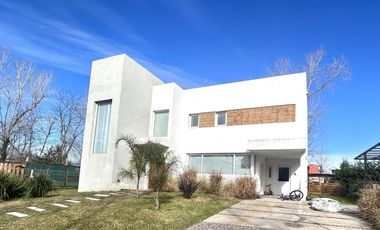 Casa en Fincas de Hudson