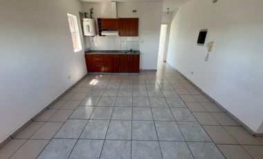 Departamento en Esc.-Centro