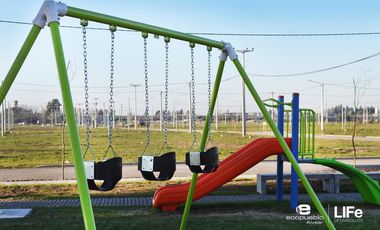 EcoPueblo Alvear - Todos los servicios - Terreno Comercial sobre avenida