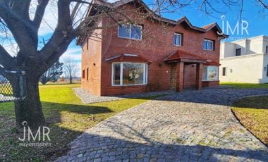 JMR Propiedades | Los Alcanfores | Casa a la venta | Apto Credito