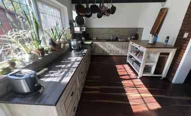 Chalet Clásico  en la mejor zona del barrio La Bota - Benavidez