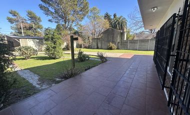Chalet Clásico  en la mejor zona del barrio La Bota - Benavidez