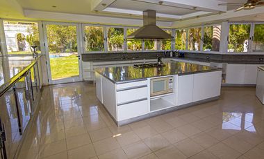 Vendo emblemática Casa en Roldán ideal instituciones o proyectos