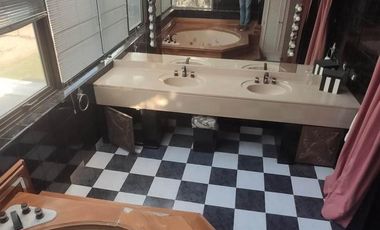 Vendo emblemática Casa en Roldán ideal instituciones o proyectos