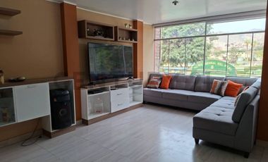 ¡Se Vende Ya! Dpto de 121m² + 87m² de Azotea en Ate
