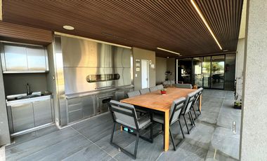 Casa Vida funes barrio privado