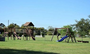 LOTE A LA LAGUNA EN VENTA  860m2 - CRUZ DEL SUR CANNING