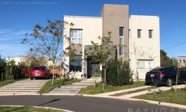 Venta Casa - Barrio Privado San Ramon - Pilar del Este