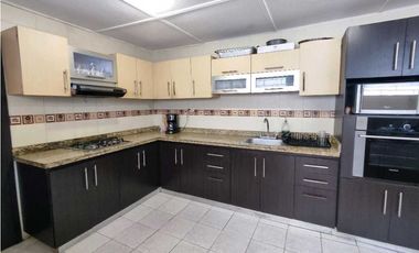 Casa en venta y Arriendo en ciudad jardín en Barranquilla