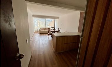 ARRIENDO APARTAMENTO 60m2 REMODELADO AMOBLADO  UNICENTRO