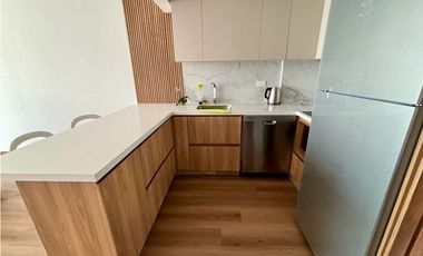 ARRIENDO APARTAMENTO 60m2 REMODELADO AMOBLADO  UNICENTRO