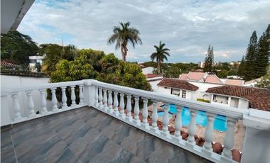 ARRIENDO OFICINA CIUDAD  JARDIN CALI