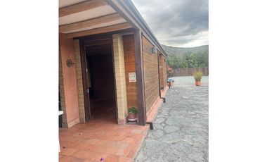 ARRIENDO APTO  EN IZA BOYAC con servicios.