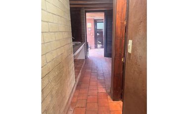 ARRIENDO APTO  EN IZA BOYAC con servicios.