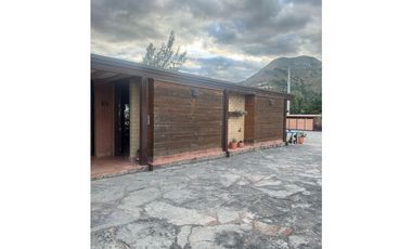 ARRIENDO APTO  EN IZA BOYAC con servicios.