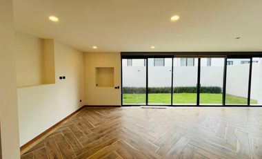 Casa en RENTA en Sonata Lomas de Angelopolis II, 4 recamaras