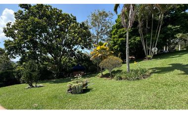 Casa finca en Copacabana para la venta