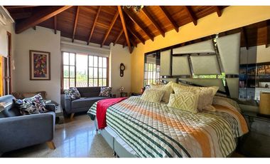 Casa finca en Copacabana para la venta