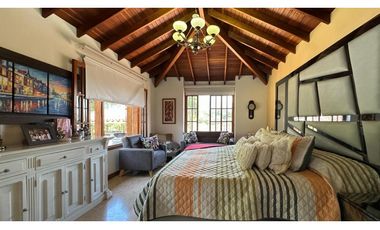 Casa finca en Copacabana para la venta