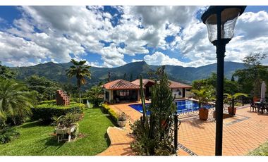 Casa finca en Copacabana para la venta