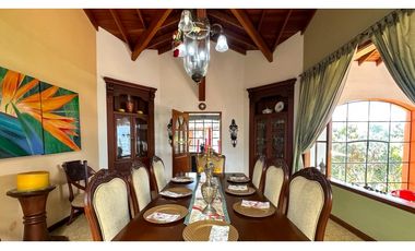 Casa finca en Copacabana para la venta