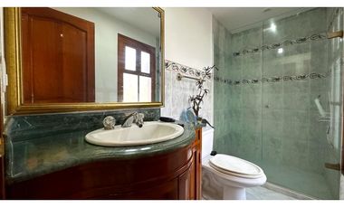 Casa finca en Copacabana para la venta