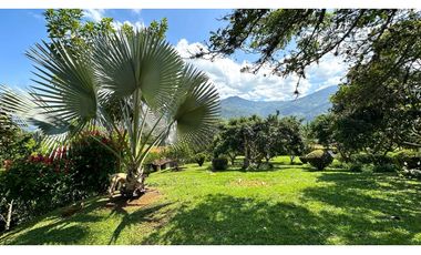 Casa finca en Copacabana para la venta
