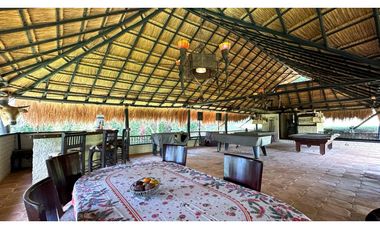 Casa finca en Copacabana para la venta