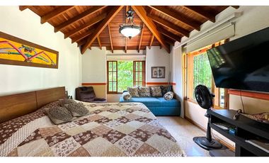 Casa finca en Copacabana para la venta