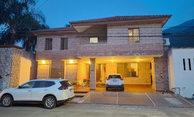 CASA EN VENTA ZONA SUR CONTRY LA SILLA
