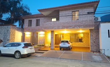 CASA EN VENTA ZONA SUR CONTRY LA SILLA